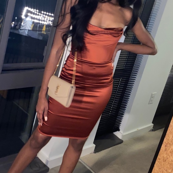 Oh Polly Midi Dress - Picture 3 of 3